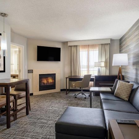 Residence Inn By Marriott Bloomington Exterior foto