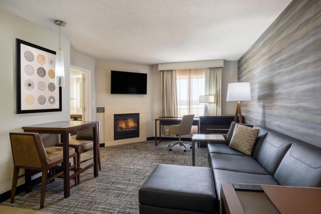 Residence Inn By Marriott Bloomington Exterior foto