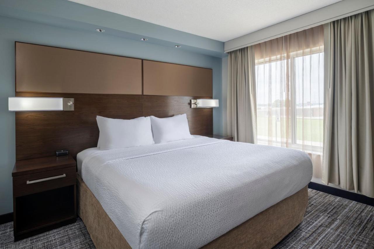 Residence Inn By Marriott Bloomington Exterior foto