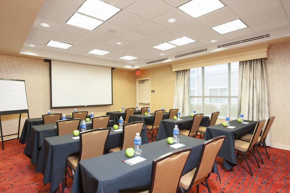 Residence Inn By Marriott Bloomington Exterior foto