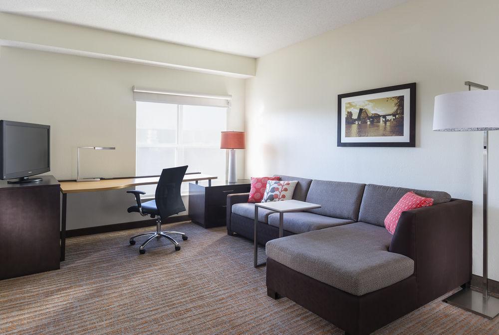Residence Inn By Marriott Bloomington Exterior foto